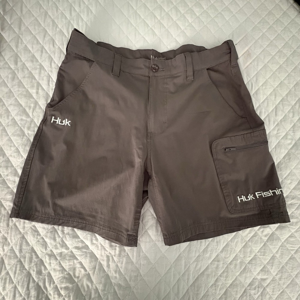 Huk Next Level Performance Fishing Shorts Men's Large Gray Quick Dry Vented